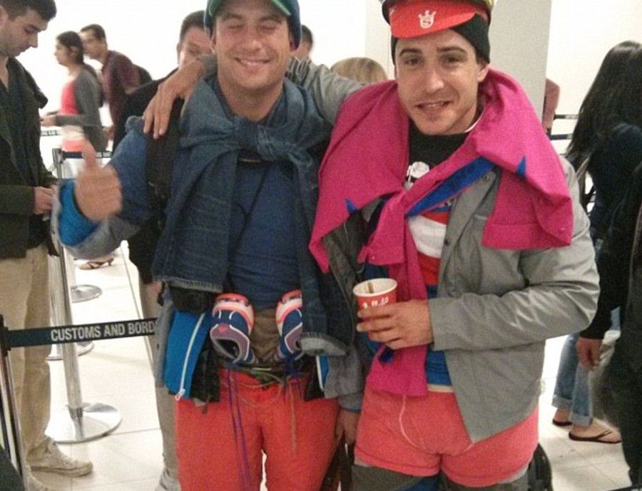 Bawaan Para Traveler Yang Bikin Geleng-Geleng